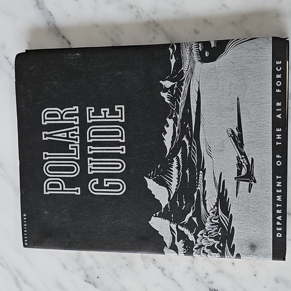 Vintage "Polar Guide" Department of the Air Force Training Manual 1948 - Picture 11 of 12